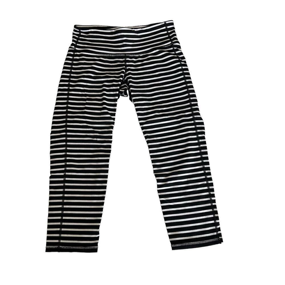 ATHLETA 7/8 Length Capri Chaturanga Leggings Women S‎ Black White Stripe